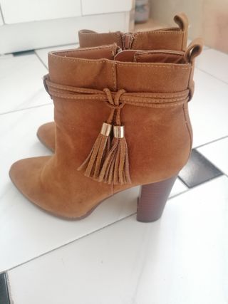 Botines de tacón