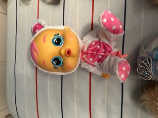 Muñeca bebes llorones