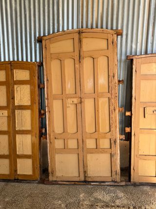 Antigua puerta de calle