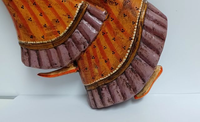 MUÑECA EN MADERA POLICROMADA RAJASTAN INDIA