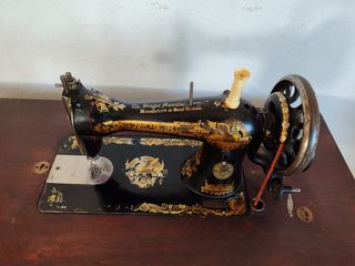 Maquina de coser Singer