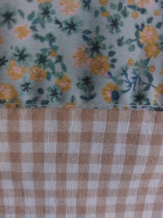 Bolsa artesanal nueva de flores y vichy