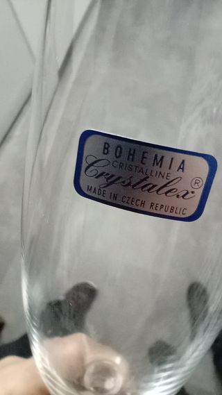 vitrina+juego copas bohemia