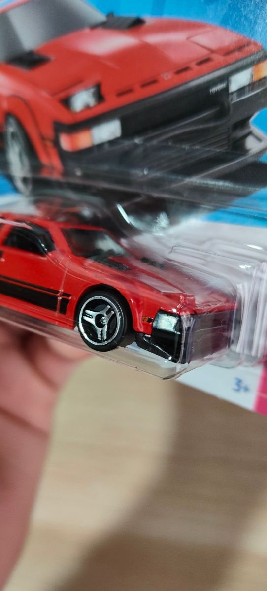 Hot Wheels 82 Toyota Supra