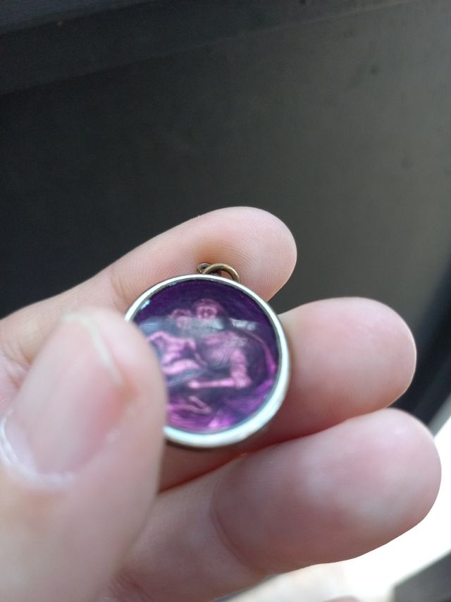 Medaglia Antigua Preciosa in metallo, policromo, madreperla