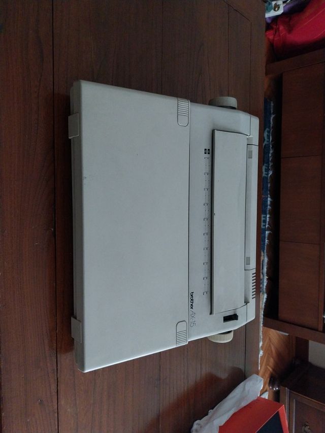 Vintage Máquina de escribir brother AX15