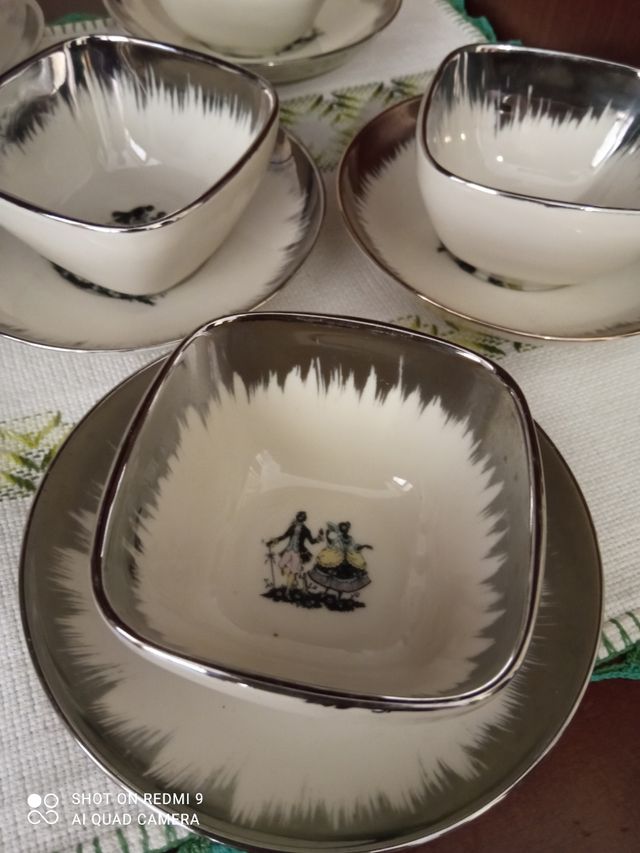 Coppette e piattini anni 60