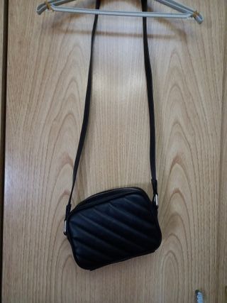 Bolso negro pequeño