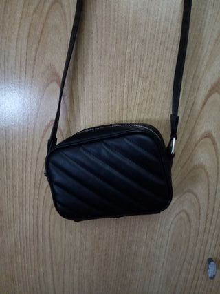 Bolso negro pequeño