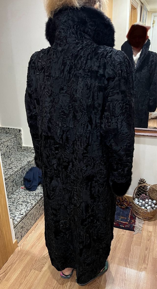 abrigo de piel astracan