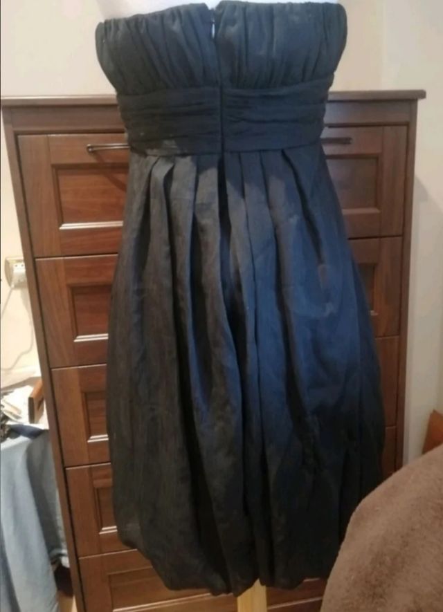 Precioso vestido gasa drapeada