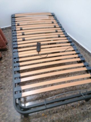 CAMA ARTICULADA  CON COLCHON NUEVO SIN USAR..