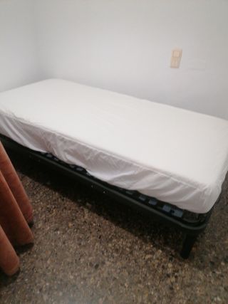 CAMA ARTICULADA  CON COLCHON NUEVO SIN USAR..