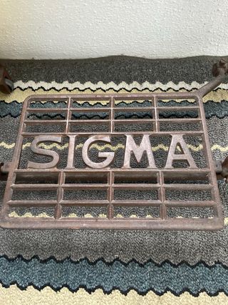 Maquina de coser antigua Sigma