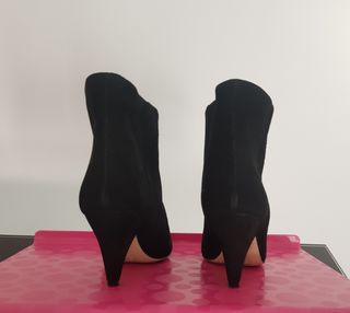 Botín italiano tacón piel negra N39 Mivide