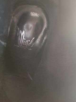 Botín italiano tacón piel negra N39 Mivide