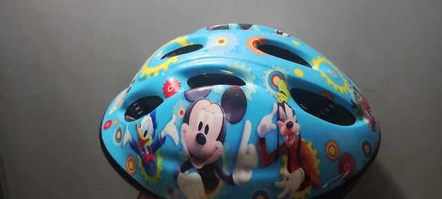 Casco y protecciones bicicleta Mickey Niñ@s