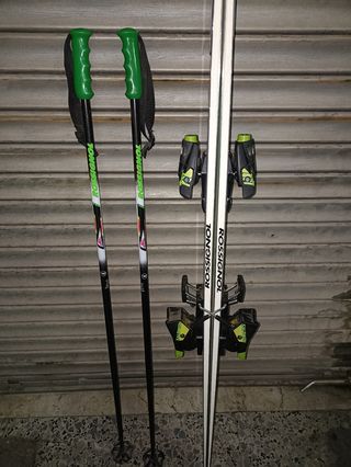 Esquis y bastones Rossignol Vas