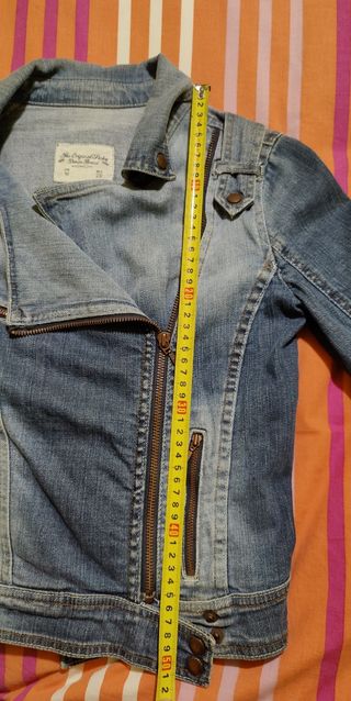 Cazadora vaquera Pull&Bear entallada