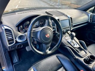 Porsche Cayenne 2012