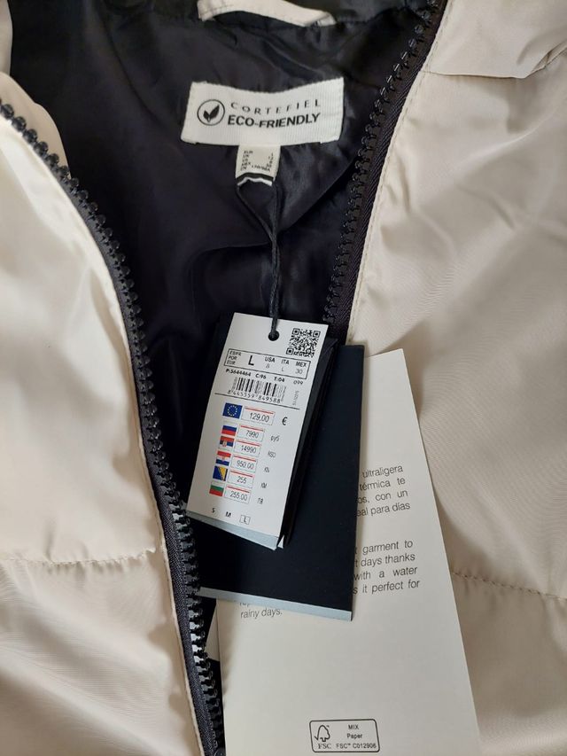 Anorak capucha Cortefiel