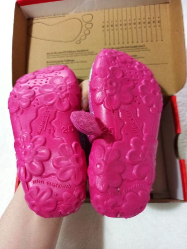Sneakers Superfit da bambina in tela e velcro taglia 26