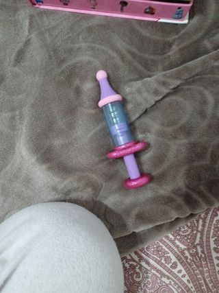 maletín y libro de la doctora juguetes