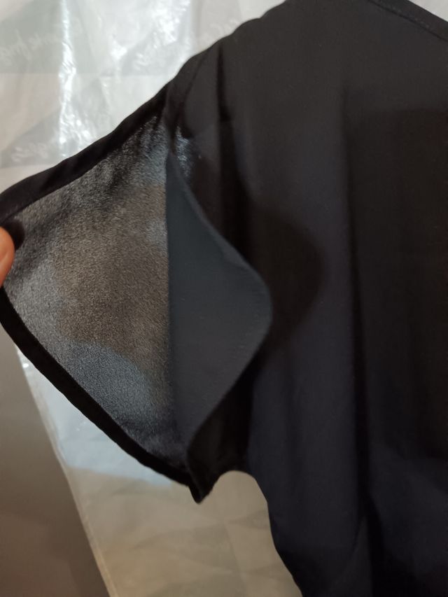 Blusa negra marca ABBA talla 44