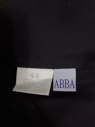 Blusa negra marca ABBA talla 44