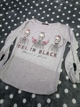 camiseta ☠️chica Bershka 