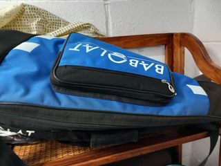 Raqueta de tenis W con funda y pelotas.Buen estado
