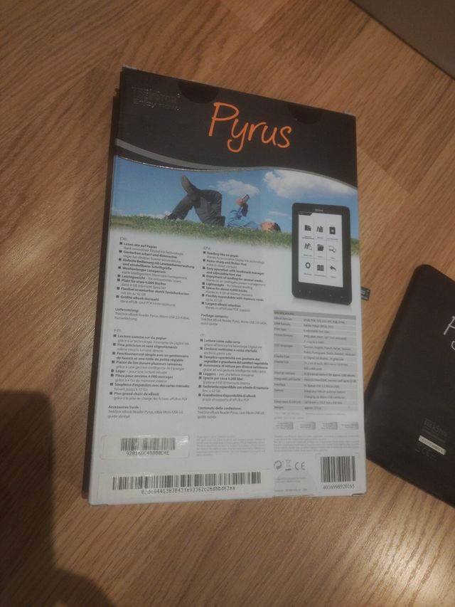 Libro elettronico. Lettore di e-book TrekStor