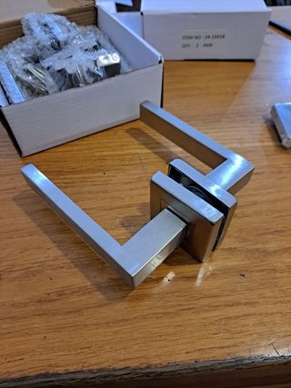 Puxador inox de portas interiores