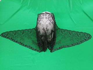MANTILLA NUEVA tres picos adulta negra OPORTUNIDAD