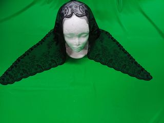 MANTILLA NUEVA tres picos adulta negra OPORTUNIDAD