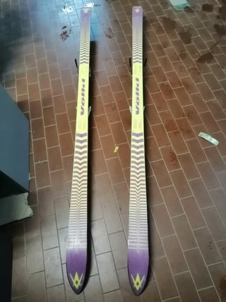 Sci Volkl P10 con Attacchi