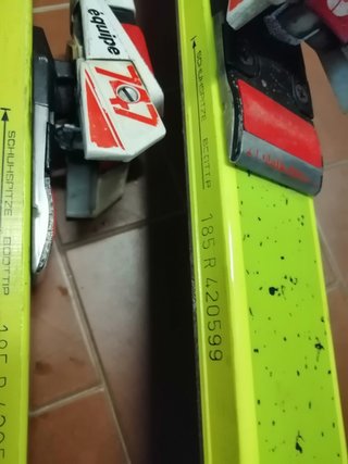 Sci Volkl P10 con Attacchi