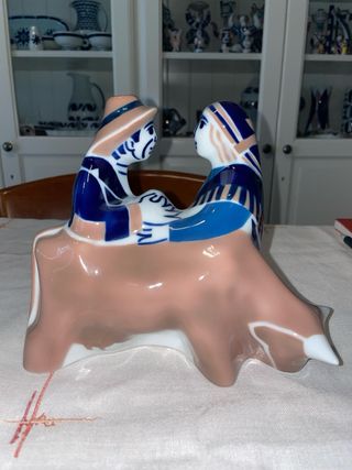 Sargadelos pareja con vaca