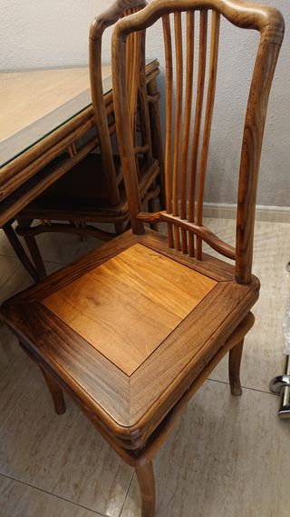 Mesa comedor + 4 sillas ébano y teka