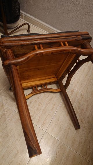 Mesa comedor + 4 sillas ébano y teka