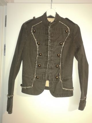 Cazadora gris cuello mao