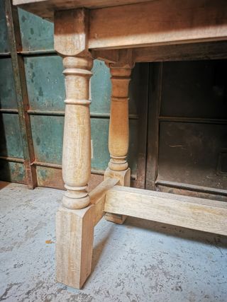 Banco. Madera. Antiguo.