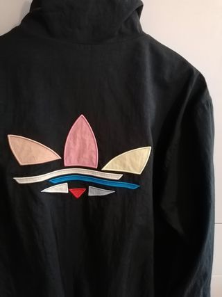 Cortavientos Adidas talla M