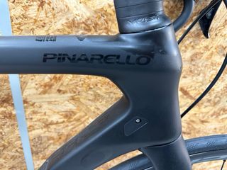 Bicicleta Pinarello PARIS. 105 Di2. talla 53