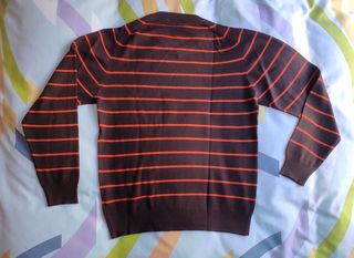 Jersey de rayas.