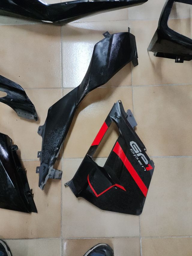Despieze carenado derbi grp racing negra