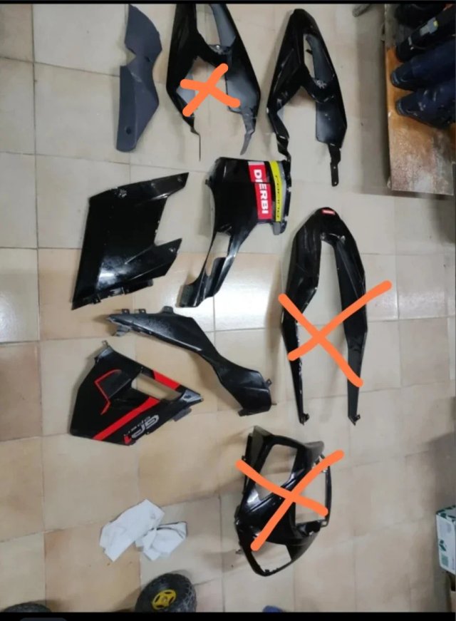 Despieze carenado derbi grp racing negra
