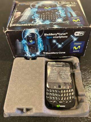 BLACKBERRY CURVE 8520