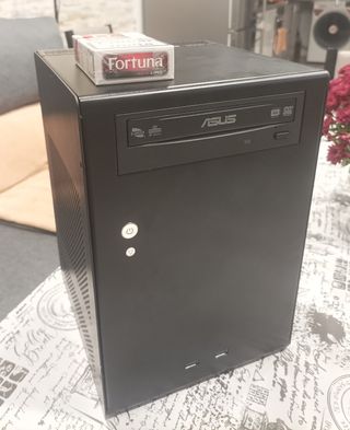 Ordenador caja Lian Li Micro Itx con I3 4170T
