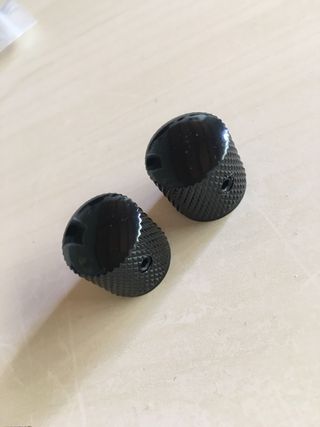 fender telecaster black knobs